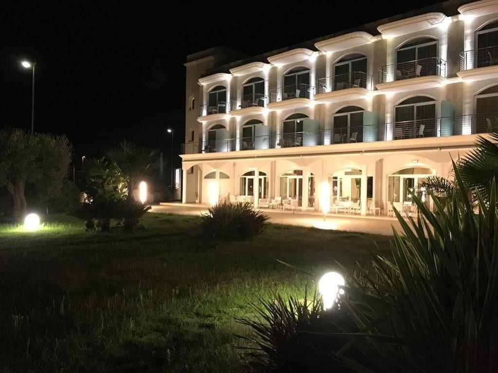 Hotel Vespucci Porto Cesareo Exterior foto