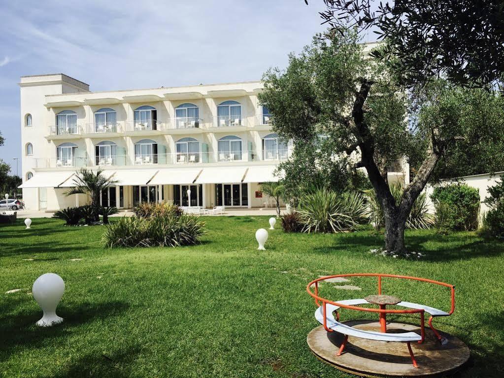 Hotel Vespucci Porto Cesareo Exterior foto